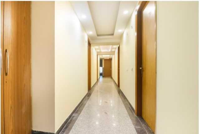 Hotel O Discovery Inn Нью-Делі Екстер'єр фото